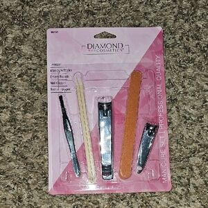 DIAMOND COSMETICS Manicure Set! Professional Quality!! Nwts